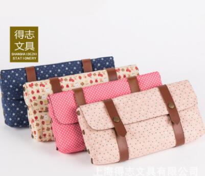DZ-V62 厂家直销韩国创意文具 PU皮革铆钉环保棉布方形布艺笔袋